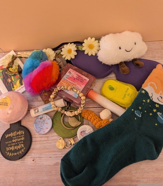 Affirmation Surprise Ball - 10 gifts Inside