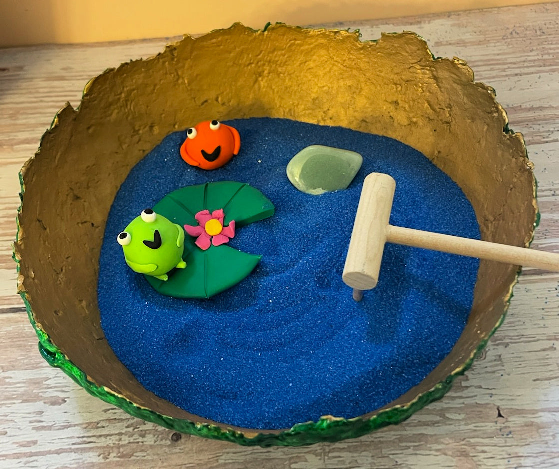 Frog Zen Garden: Desk Decor Stress Relief Gift